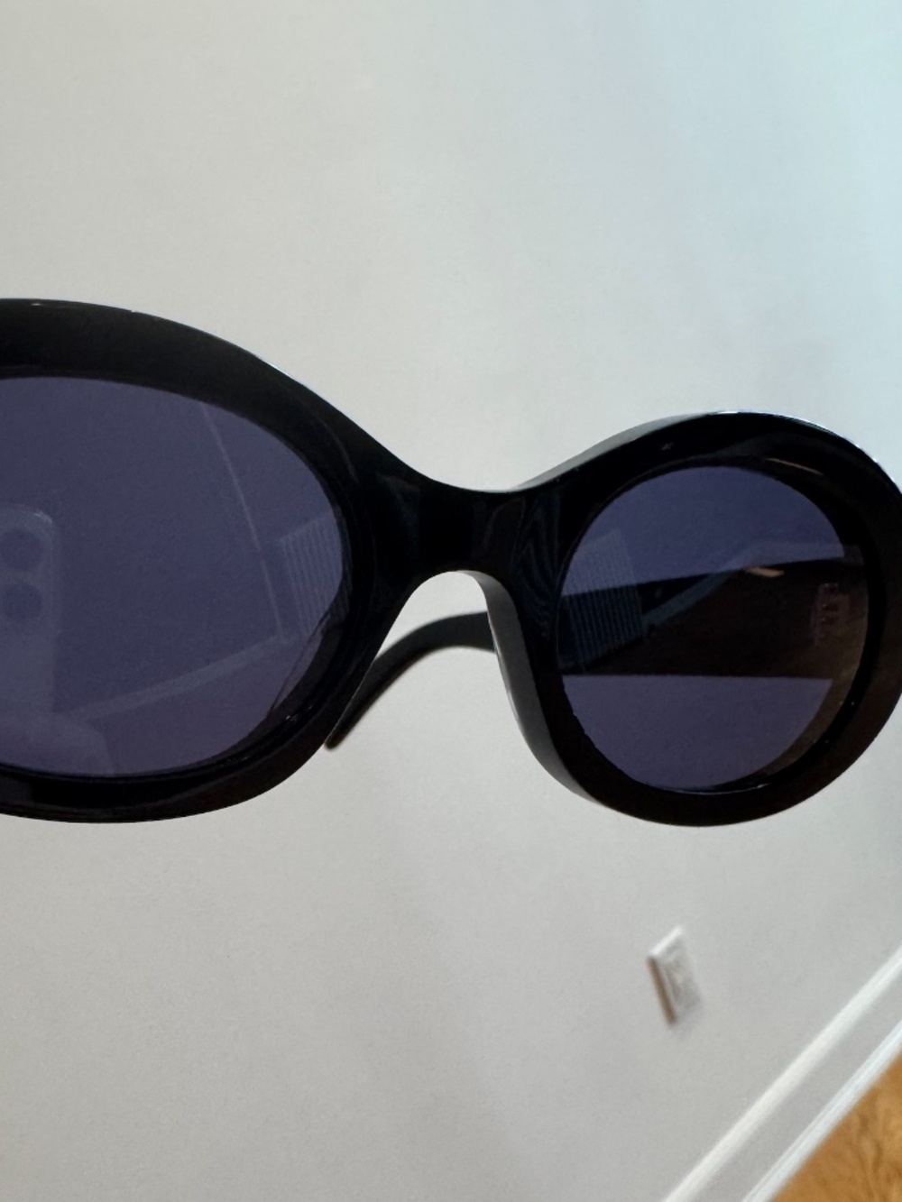 CELINE - Triomphe 52mm Oval Sunglasses - Shiny Black Blue - Picture 16 of 16